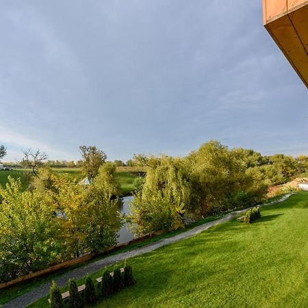 Il Lago - Turquoise - Cozy Luxurious Smart Home By The Lake 벌룬터리 외부 사진