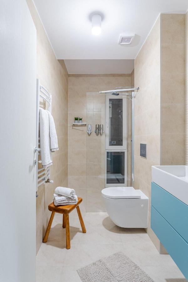 Il Lago - Turquoise - Cozy Luxurious Smart Home By The Lake 벌룬터리 외부 사진