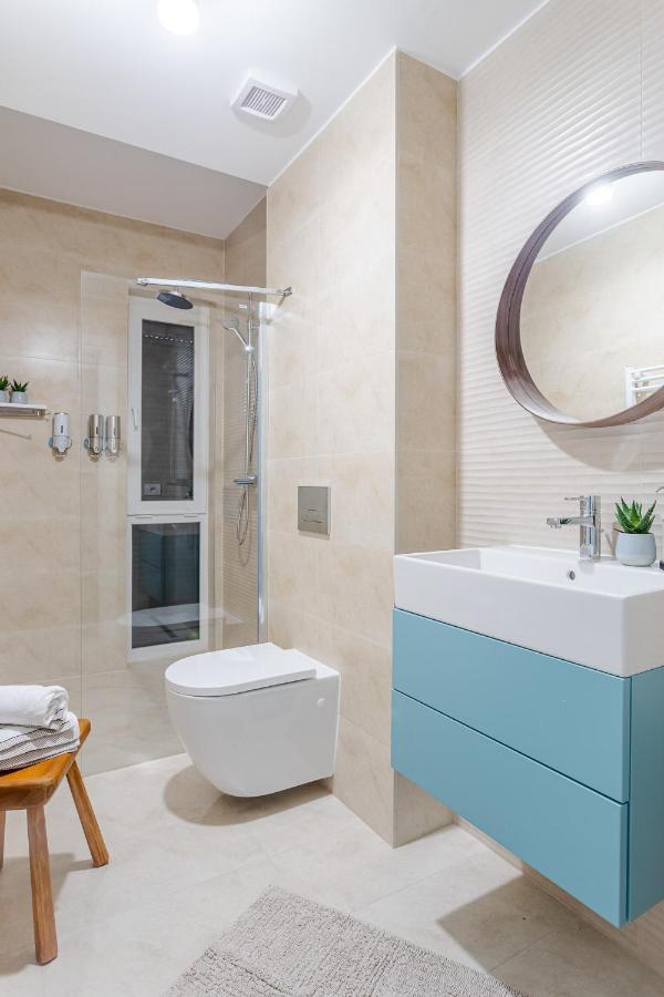 Il Lago - Turquoise - Cozy Luxurious Smart Home By The Lake 벌룬터리 외부 사진